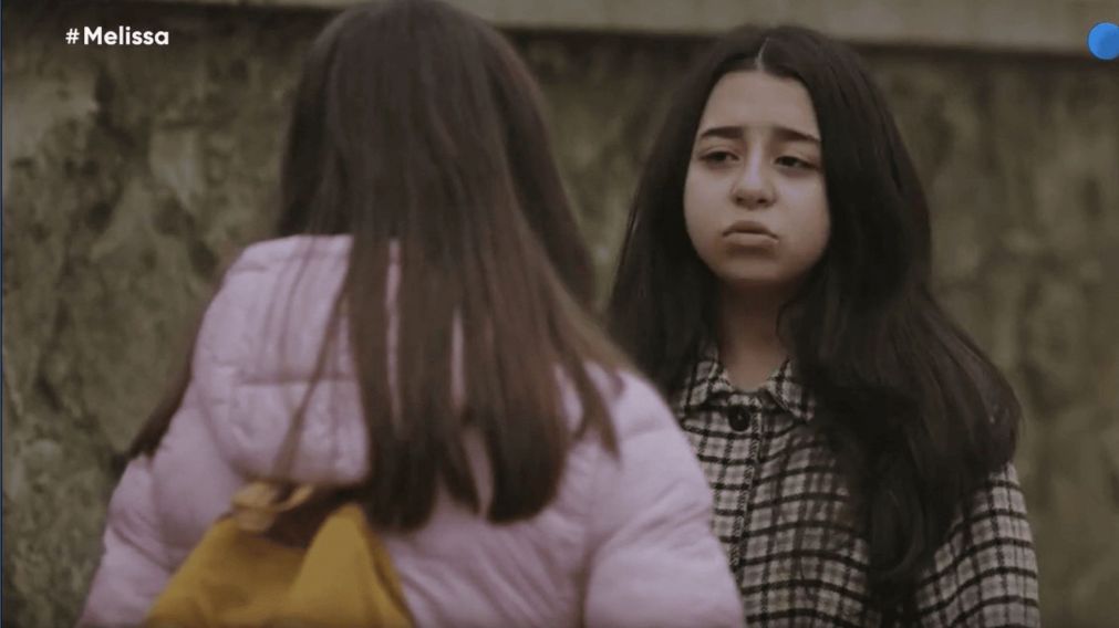 "Melissa": la protagonista intenta olvidar a Görkem, mientras deja de lado su dolor