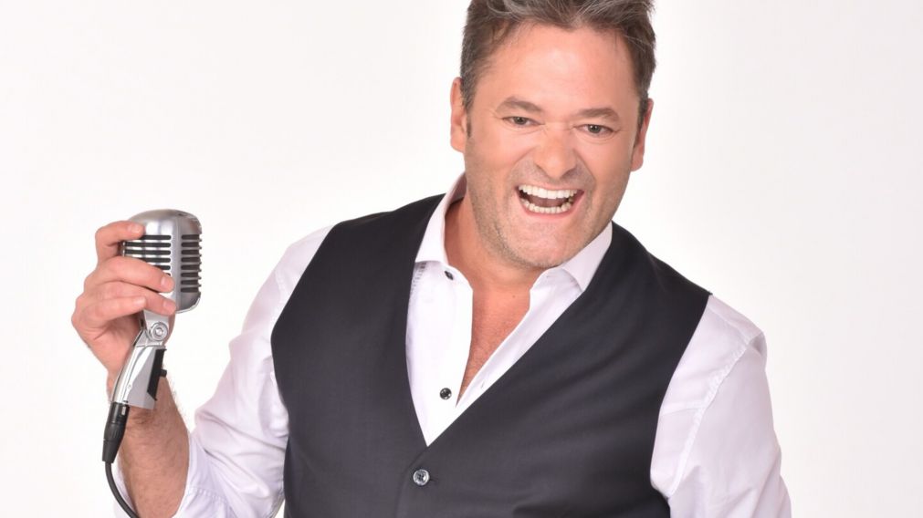 Roberto Peña debuta con su Late Night Show