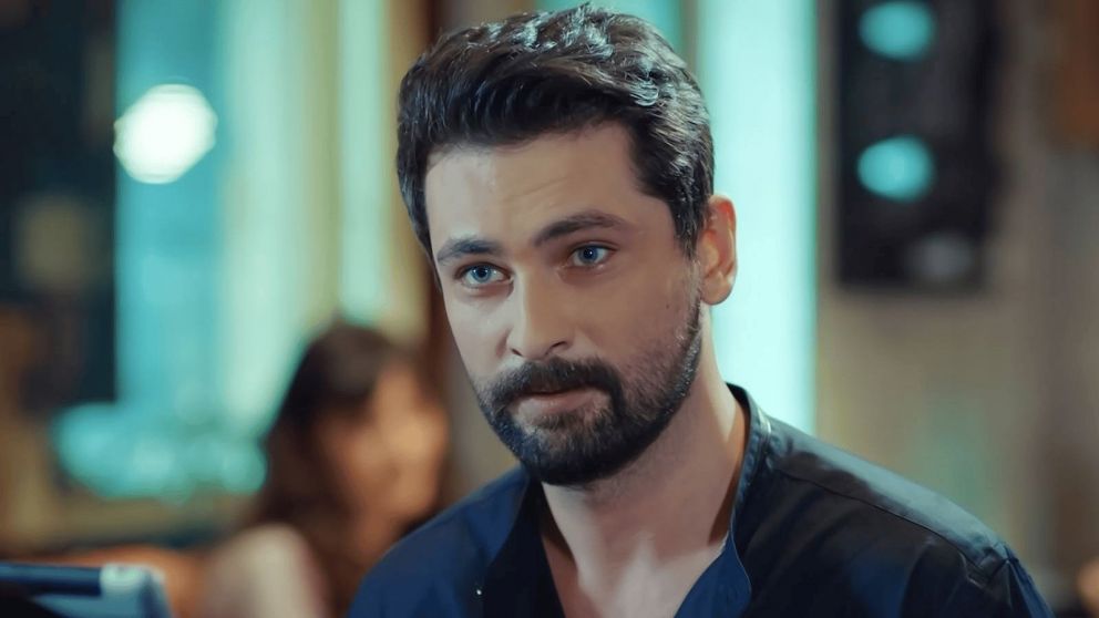 "Pasión prohibida": 10 cosas que no sabías sobre Onur Tuna, el actor que interpreta a Alihan en la novela.