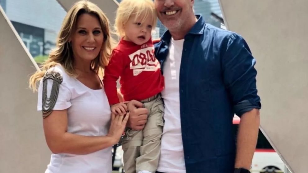 FUERON PAREJA HACE MÁS DE 20 AÑOS, HOY SIGUEN SIENDO AMIGOS.