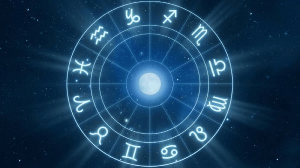 La IA destacó a tres signos para agosto.