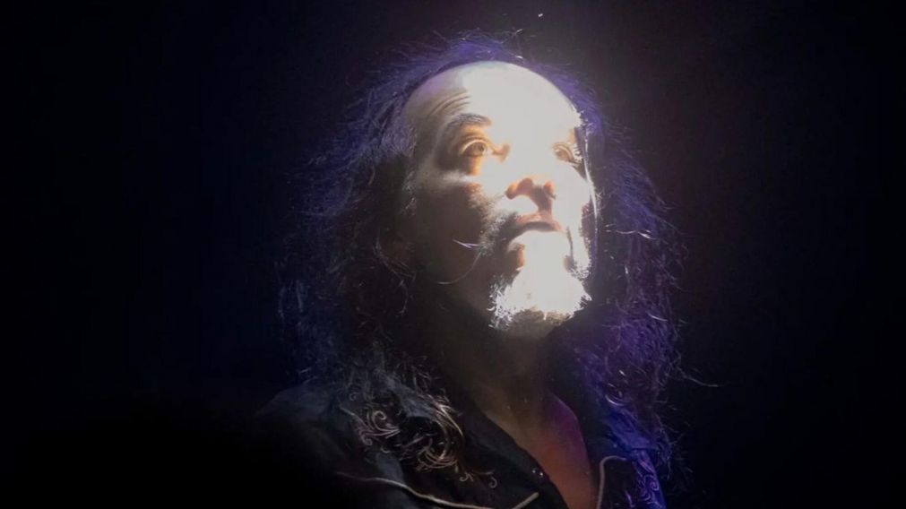 Murió el cantante de la banda de metal Brujería.