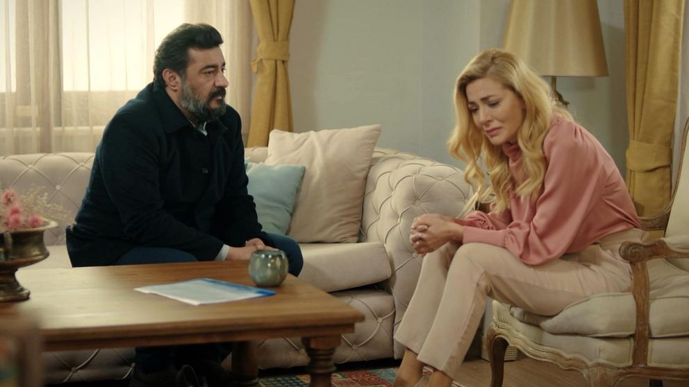 "Todo por mi hogar": Akif le mentirá a Nebahat en medio de la extorción que recibió por la muerte de Suzan. (web)