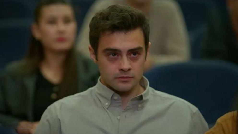 "Todo por mi hogar": Ömer resultó ganador de un importante torneo escolar. (Telefe)