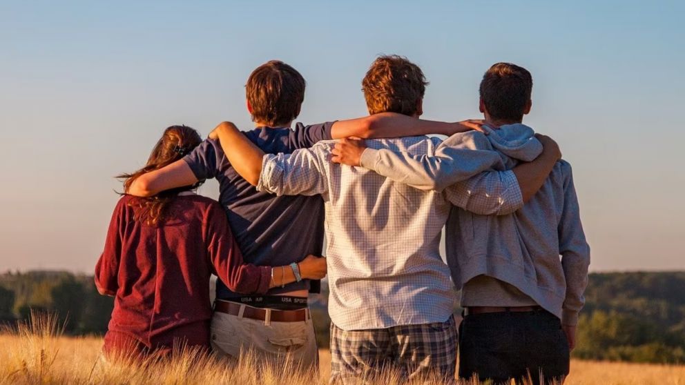 Horóscopo: descubrí a los tres signos con los que podés formar una amistad para toda la vida. (web)