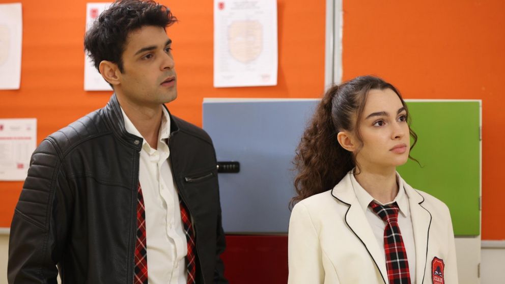 "Todo por mi hogar": Ayaz cada vez m�s cerca de Asiye. (web)