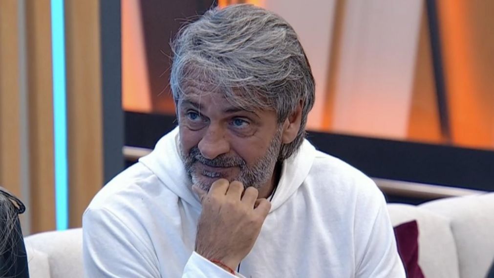 Darío de "Gran hermano 2024" recibió un papel con información útil tras su eliminación.