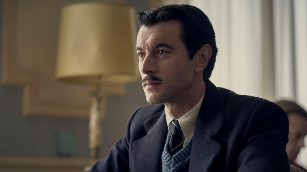 La serie de época con Javier Rey, disponible en Netflix Argentina. (Foto web).