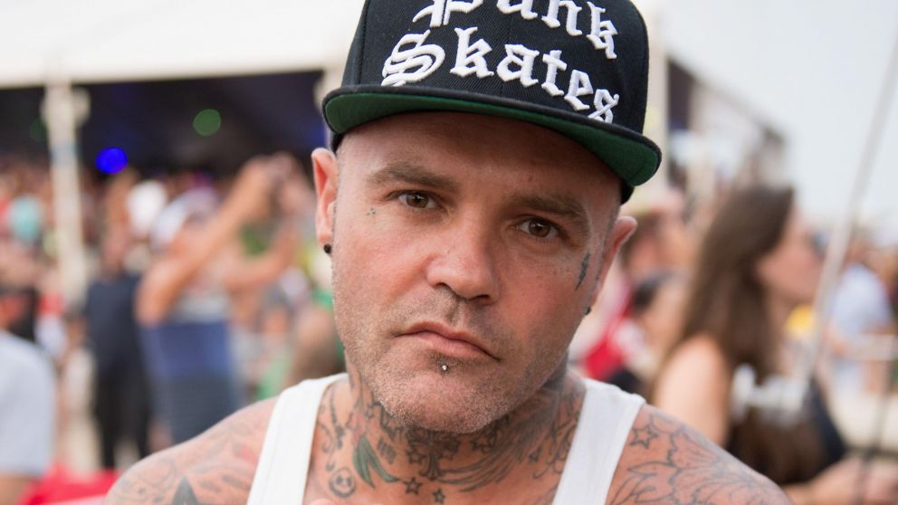 Murió el cantante de la banda Crazy Town conocido como Shifty Shellshock