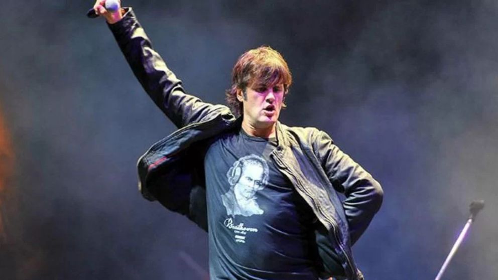 Ciro y Los Persas celebran sus 16 a�os de trayectoria y 400 shows el pr�ximo s�bado en el Movistar Arena: "La esencia siempre ser� la misma, la del rock"