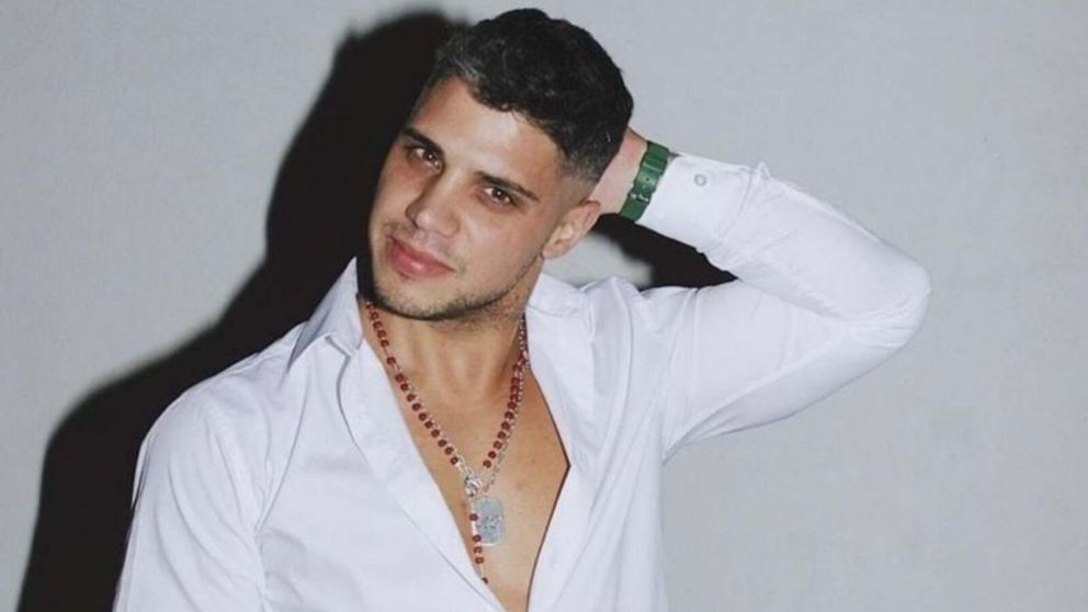 Alexis "Conejo" Quiroga se olvidó de Coty Romero y ya tiene un nuevo amor.