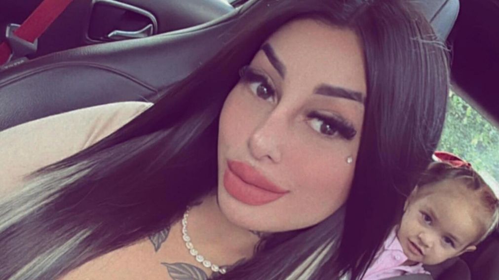 Tamara Báez, la ex de L-Gante, se hizo una cirugía estética que perjudicó a su hija.