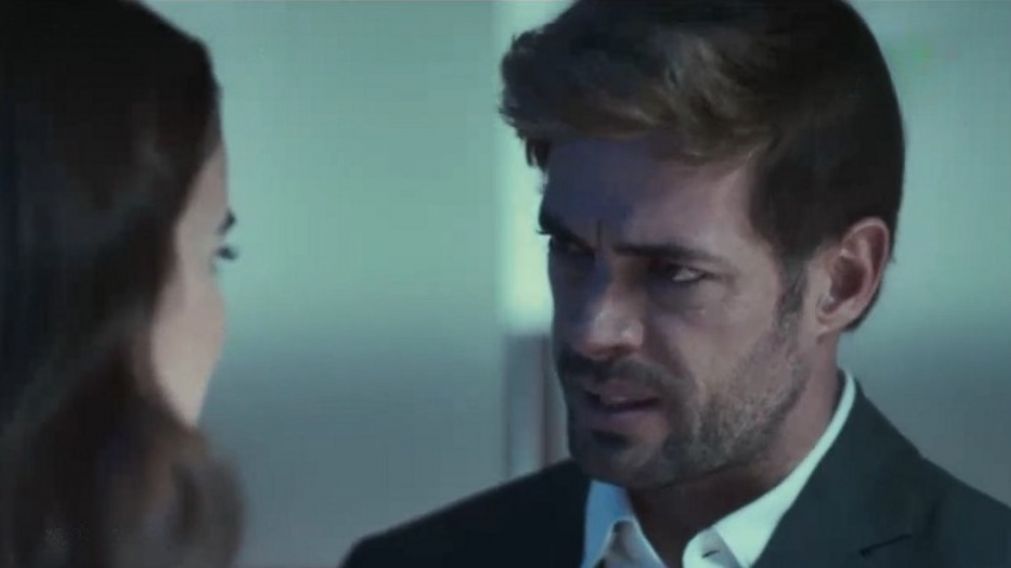"Café con aroma de mujer": Sebastián se sentó en el banquillo para enfrentarse a su hermano