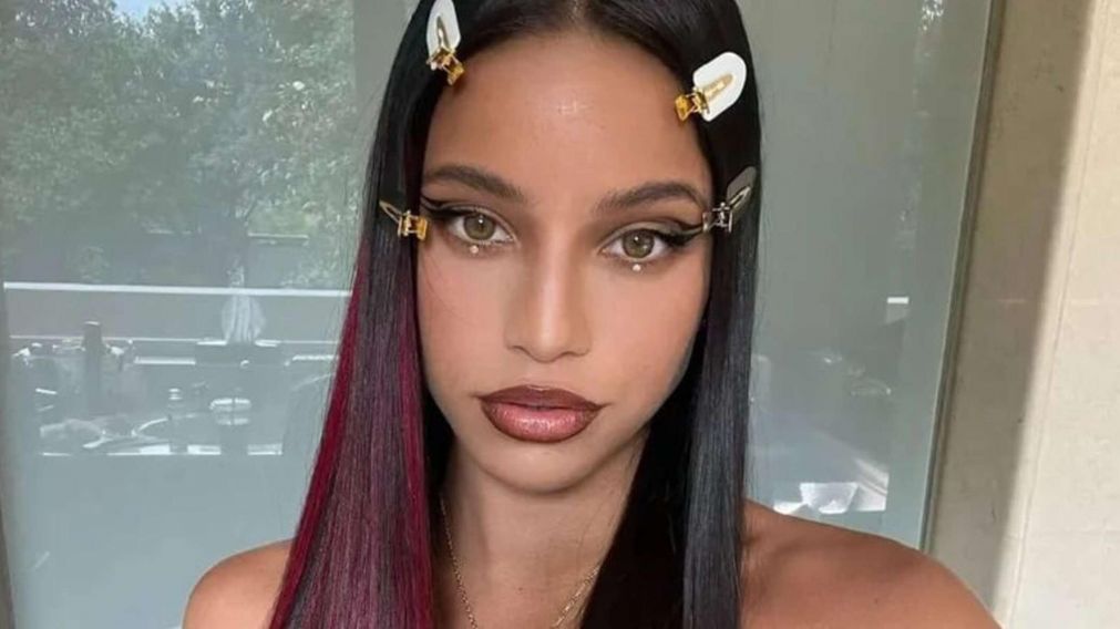 Emilia Mernes rompió el silencio sobre la polémica con el merchandising.
