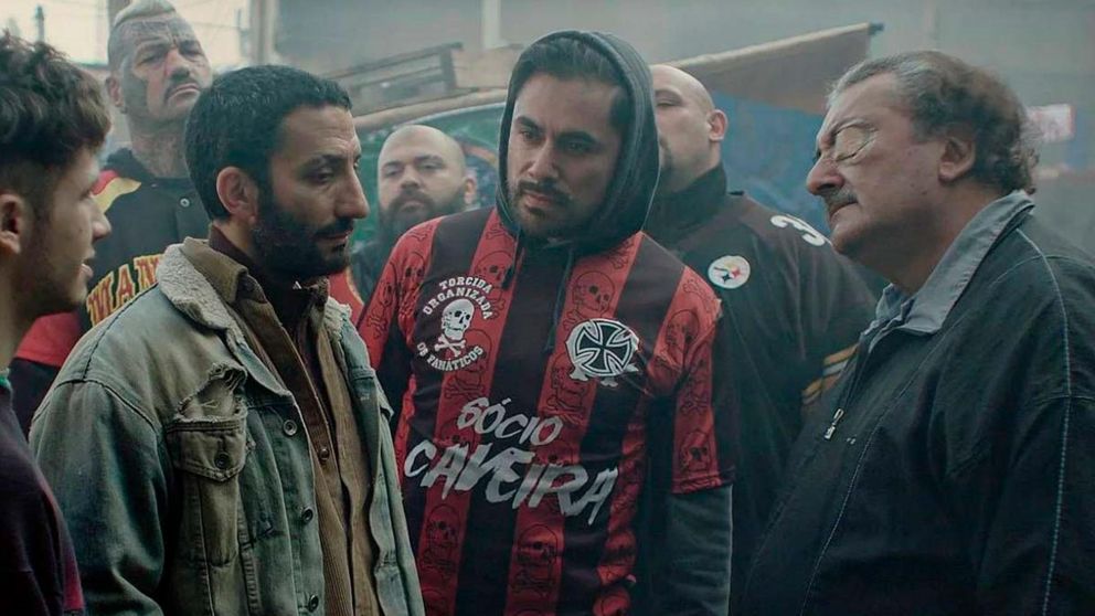 La serie, disponible Netflix Argentina, en la que actuaron dos reconocidos músicos nacionales. (Foto web).