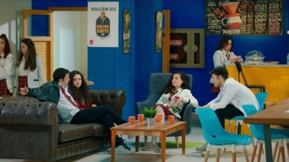 "Todo por mi hogar": Tolga durar� de la capacidad de Ogulcan como l�der de la banda. (Telefe)