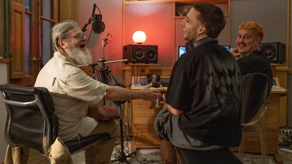 ¡Adelanto! WOS, Gustavo Santaolalla y Evlay, en la intimidad del estudio.