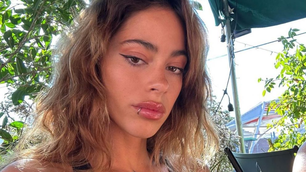 Tini Stoessel impresionó a sus fans con un rotundo cambio de look. (Instagram:@tinistoessel)