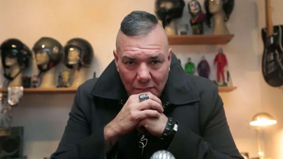 La madre de Fernando Ruiz Díaz, cantante de Catupecu Machu, dio noticias favorables de la salud de su hijo.