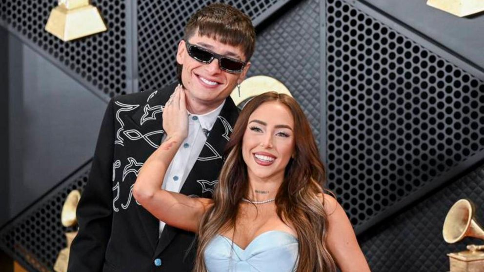 Un allegado de Peso Pluma lo defendió de Nicki Nicole.