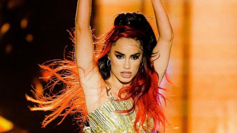 Lali Esposito cant� en C�rdoba y dej� un contundente mensaje: "Esta canci�n es para las malas personas y los anti patria"