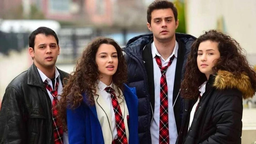 La doble salida en "Todo por mi hogar" (Foto web).