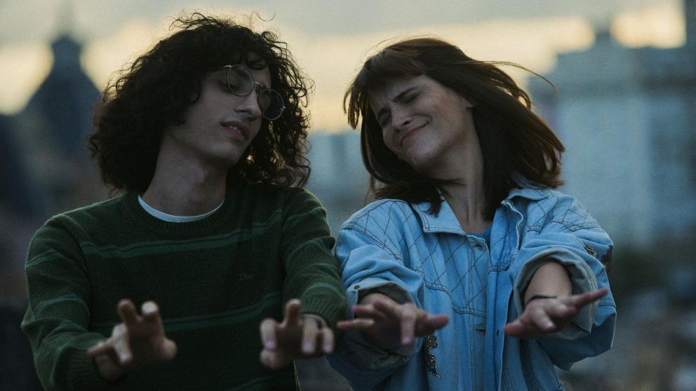 "El amor después del amor", la serie sobre la vida de Fito Páez de Netflix, llega a Telefe.