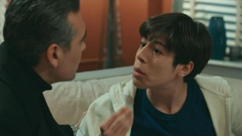 El plan de Volkan contra Asya en "Traicionada" (Foto captura: Telefe).