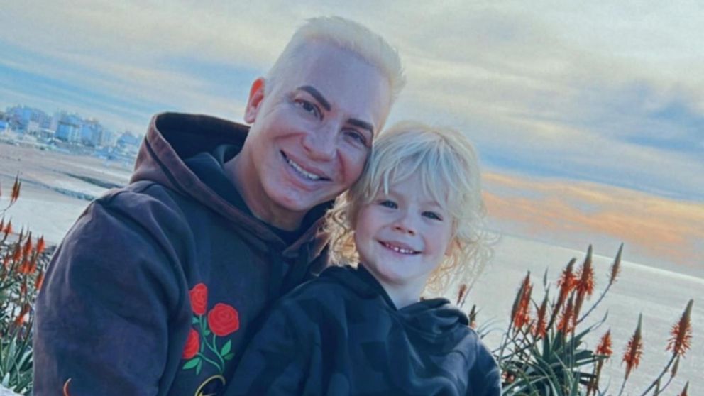 Flavio y Dionisio Mendoza, juntos en un proyecto navideño. (Instagram: @mendozaflavio)