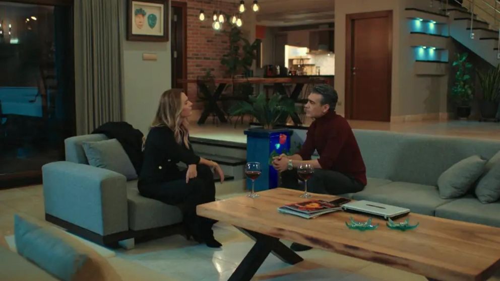 "Triacionada": el plan macabro que planean Volkan y Leyla para acabar con la relación de Asya ¿funcionará?