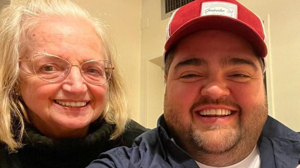 Darío Barassi y su madre. (IG: @dariobarassi)