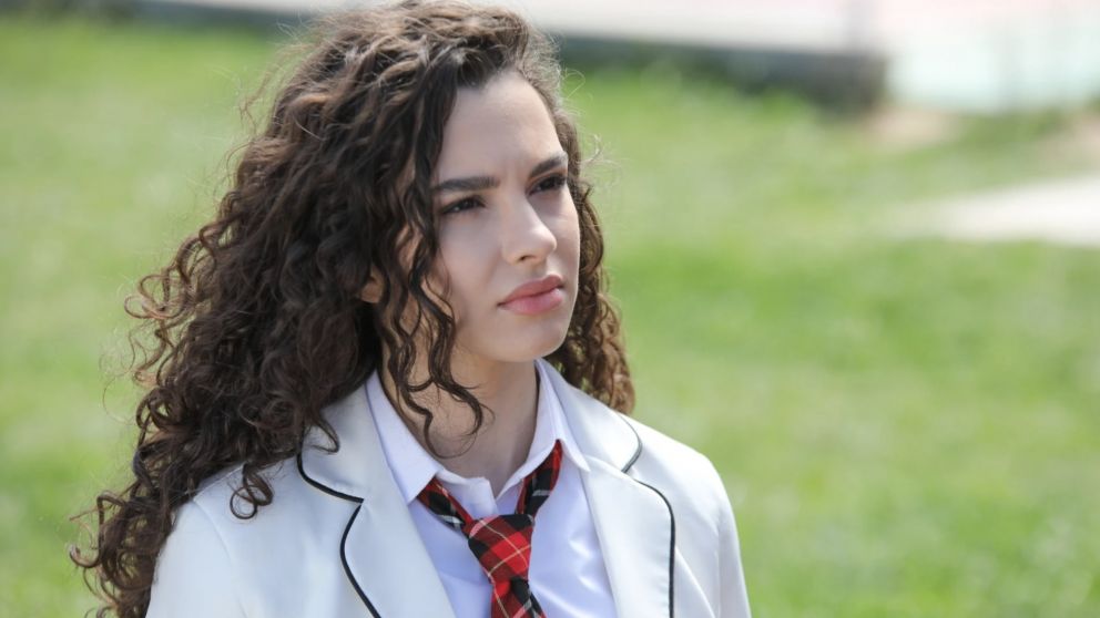 La fuerte advertencia que le dieron a Asiye, previo a grabar la novela. (Telefe)