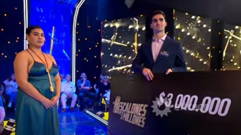 "Los 8 escalones": Un participante jugó una final perfecta y convenció a su oponente para comprarle la llave.