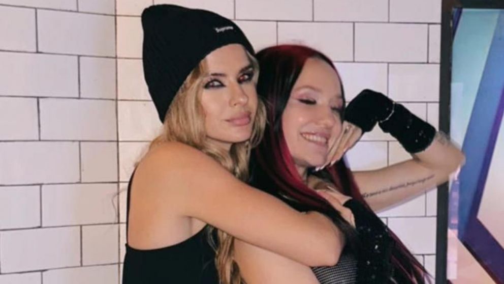 La Joaqui y la China Suárez la rompieron en la pista de baile.