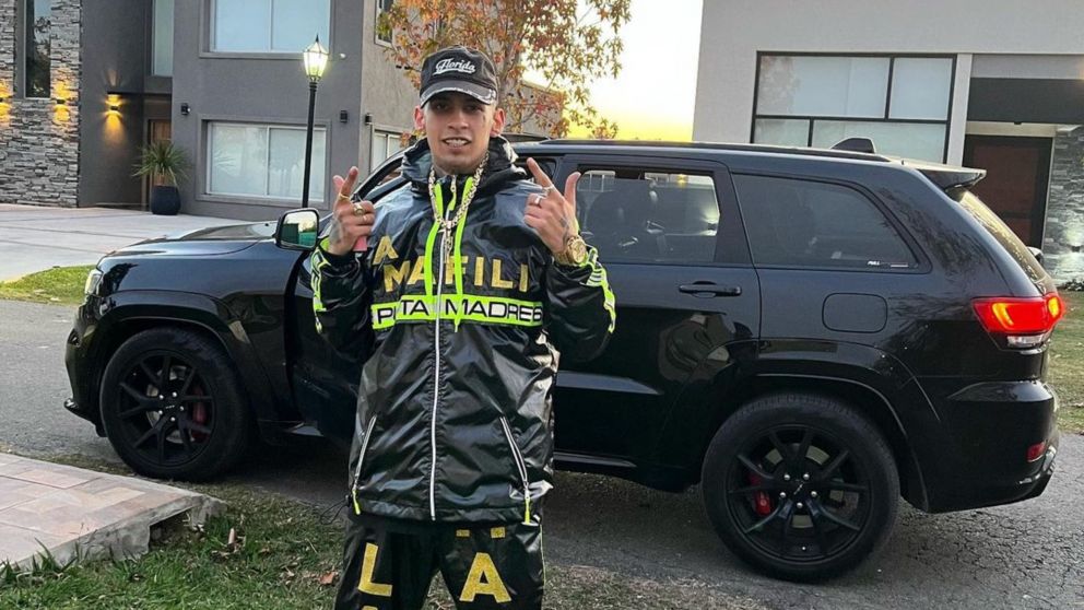 L-Gante se qued� sin nafta y qued� varado en medio de la autopista. (Foto: Instagram/ @lgante_keloke).