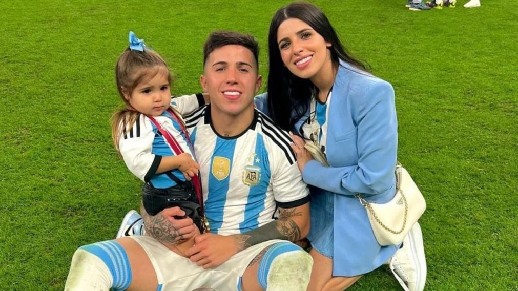 Nació el segundo hijo de Enzo Fernández y Valentina Cervantes.