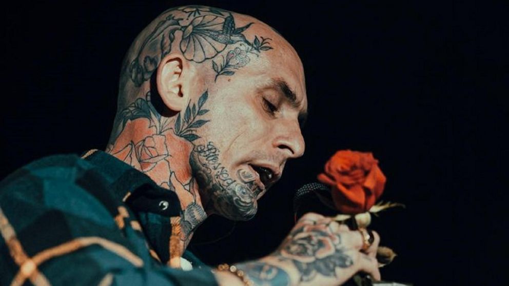 El increíble talento que comparten Emanuel Noir de "Ke Personajes" con su padre.