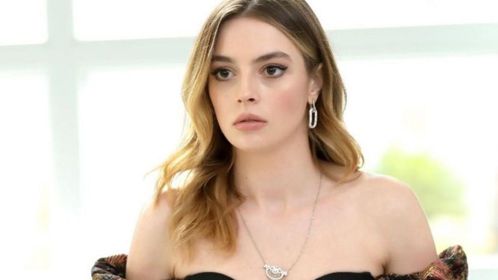 "Traicionada": Así lucía Melis Sezen, la actriz de Derin, en su adolescencia.