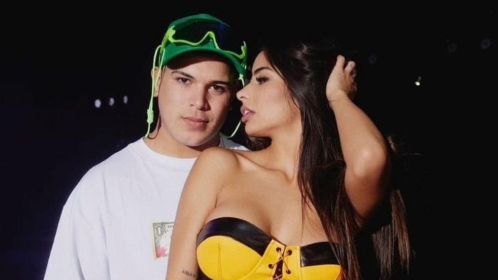 Thiago Medina mostr� el primer antojo de Daniela Celis, en sus primeras semanas de embarazo.
