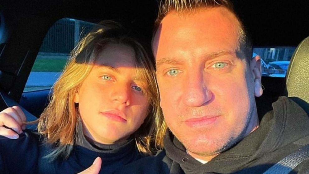 Maxi López regresó de urgencia al país, preocupado por la salud de Valentino.