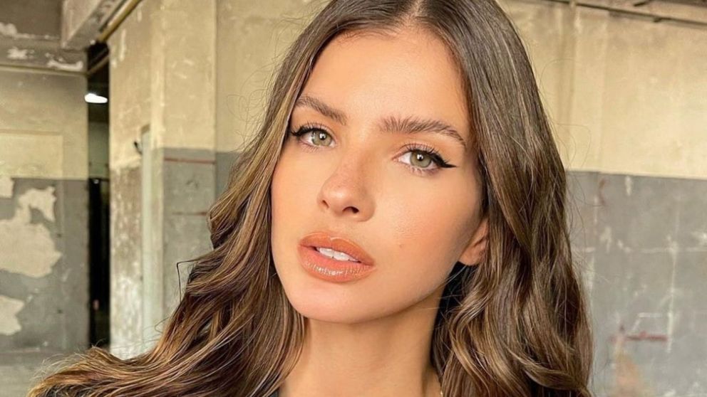 La China Su�rez choc� a un auto tras su nota en "Olga".