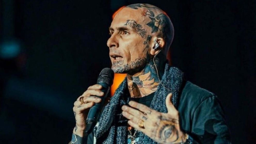 Emanuel Noir hizo un cover de la Banda Audioslave.