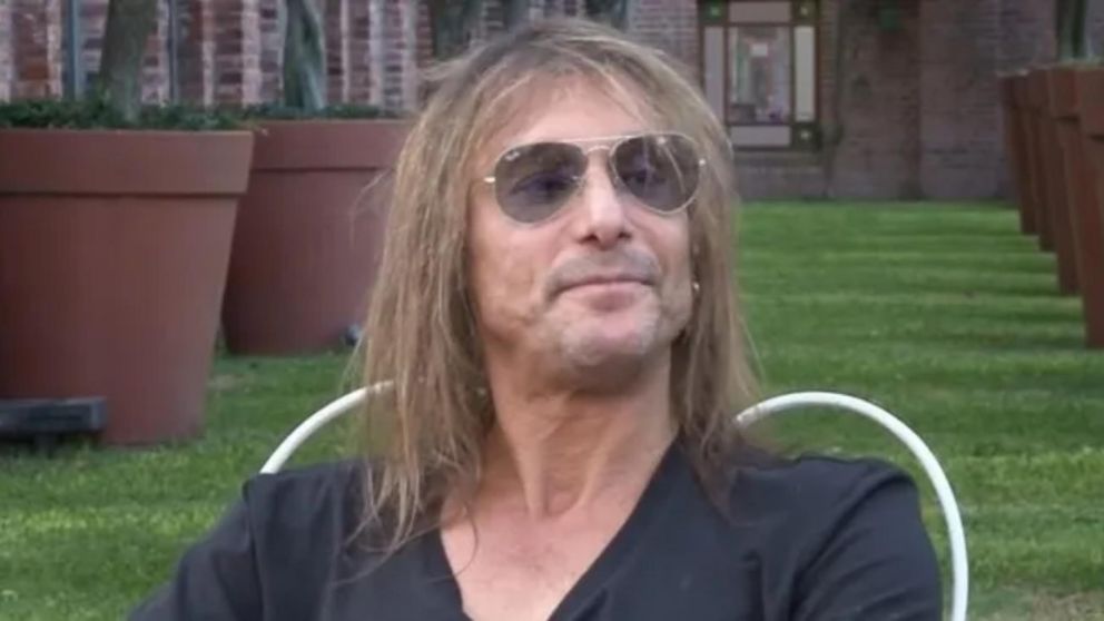 La jueza amenazó a Caniggia con el pedido de captura internacional.