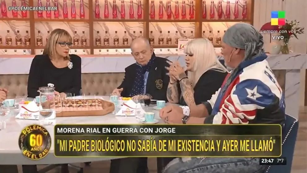 Apareció el padre biológico de More Rial tras su accidente automovilístico.