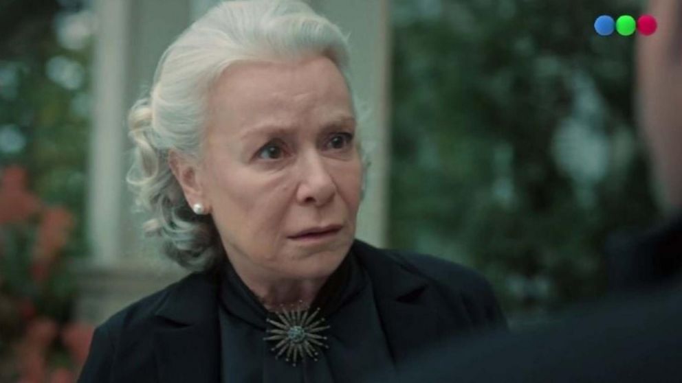 En "Nuestro amor eterno" Garip apelará a darle celos a Esma para hacerla cambiar de opinión.