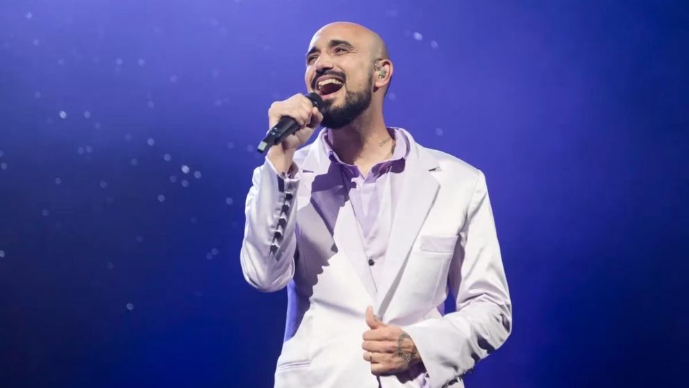 Abel Pintos anunci� un show en Buenos Aires tras meses de ausencia en los escenarios.