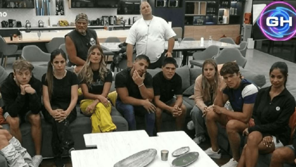 Los ex "Gran Hermano" no cobran sueldos y est�n desesperados por conseguir trabajo.