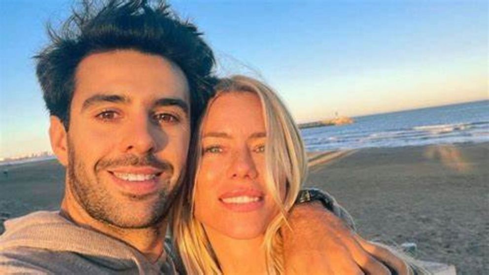 Nicole Neumann confirmó que se va de viaje con su comprometido, Manu Urcera.