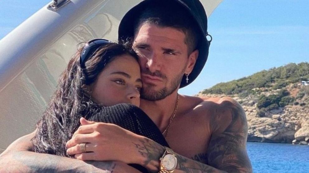 El futbolista habr�a aprovechado su primer aniversario para hacer la gran pregunta.