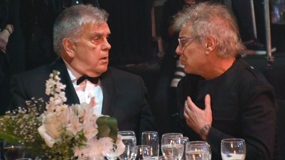 En los Martín Fierro de Radio del 2022, Luis Ventura y Beto Casella se vieron, pero quedaban asperezas por limar. (Foto Crónica: Carlos Ventura).